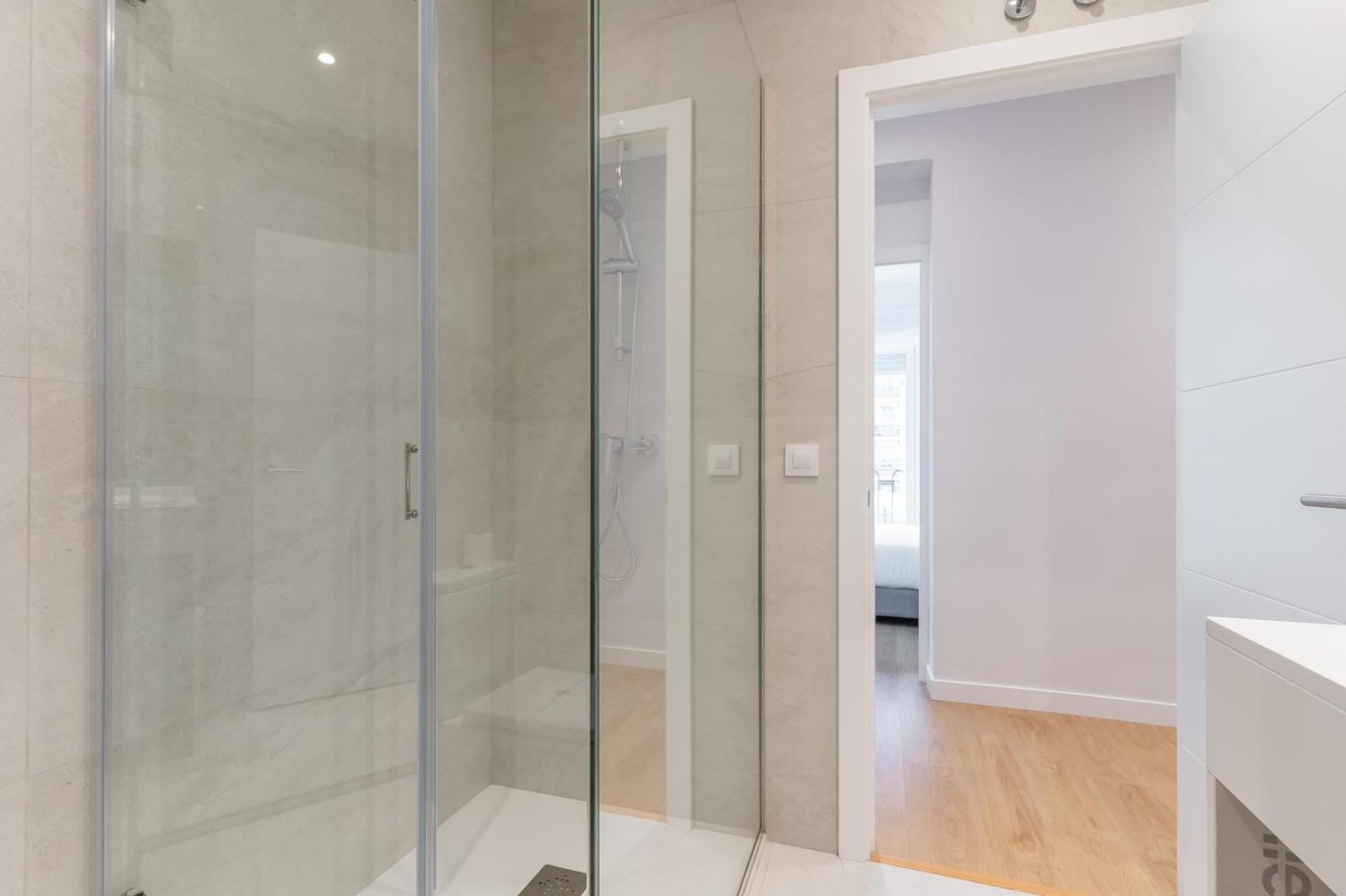Appartement Renovated Modern -4 Bedrooms 2baths-salamanca