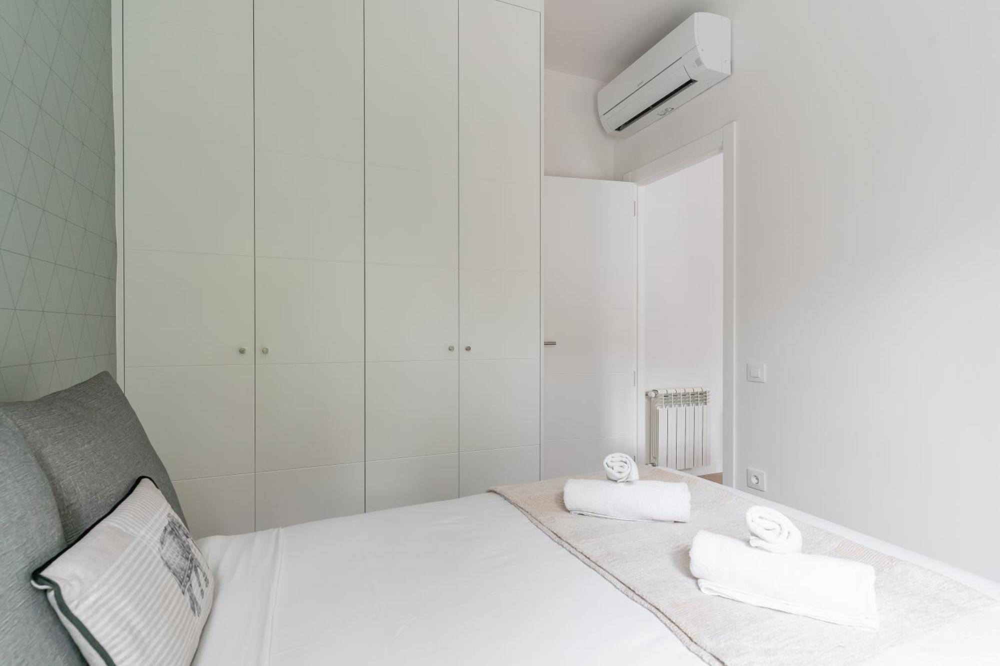 Appartement Renovated Modern -4 Bedrooms 2baths-salamanca